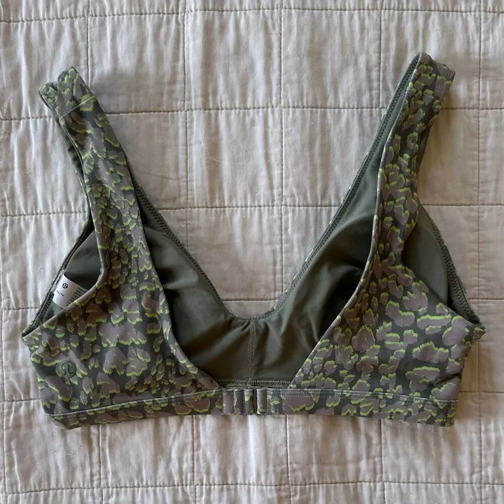 Lululemon Waterside V Swim Top in Wild Haven Multi Size XS NWOT